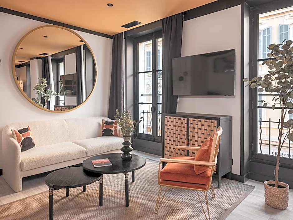 Maisons du Monde Hotel & Suites - Marseille Vieux Port