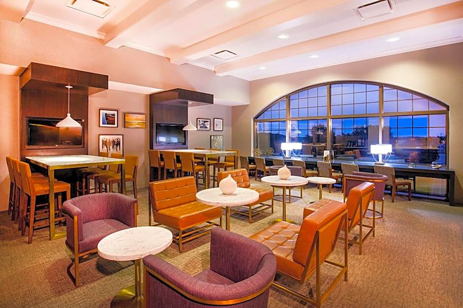 Sheraton Baltimore Washington Airport Hotel - BWI
