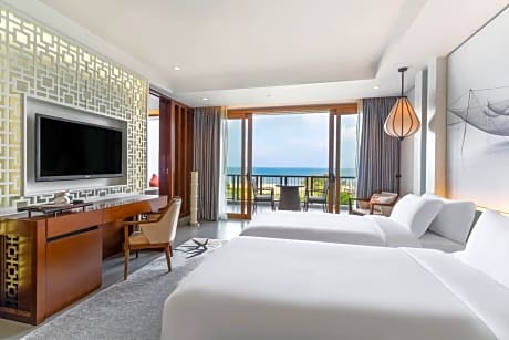 Grand Seaview Balcony Twin - Stay More, Pay Less