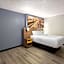 Days Inn & Suites by Wyndham Green Bay WI.