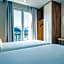 Hotel Magenta 38 by Happyculture