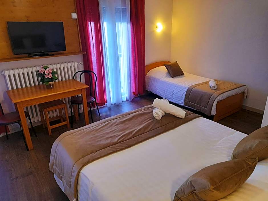 Le Catalan - Hôtel et appartements