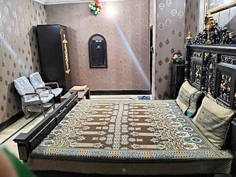 Decent Lodge Hotel Sukkur