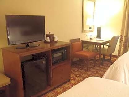Hampton Inn & Suites Wiggins