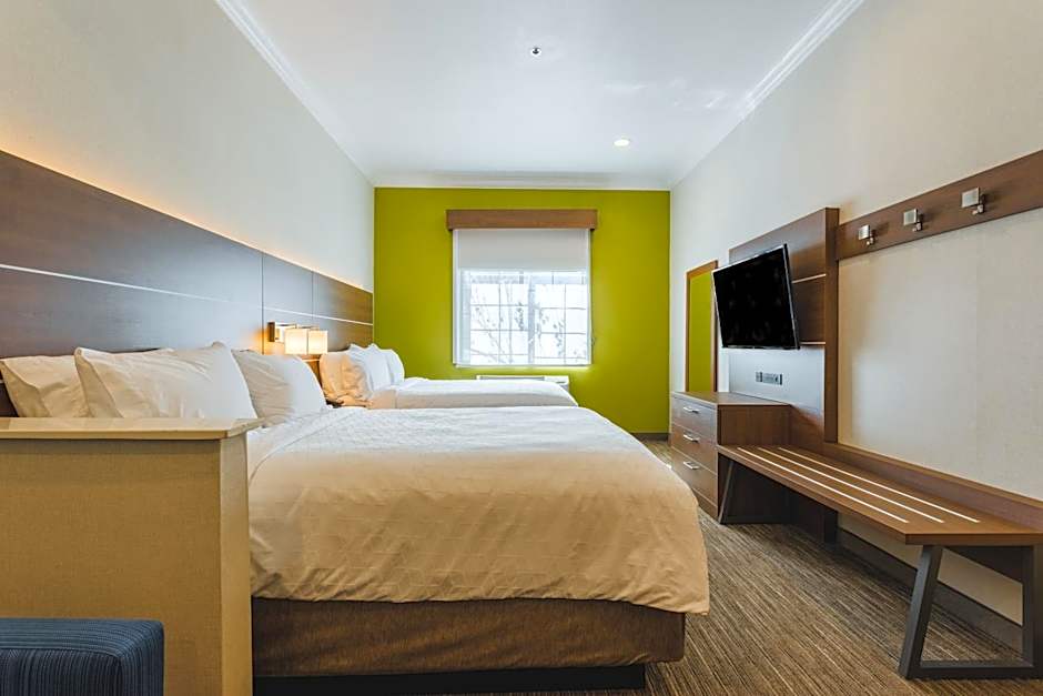 Holiday Inn Express & Suites Davis - University Area By IHG