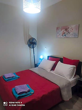 Loutraki family apartment 