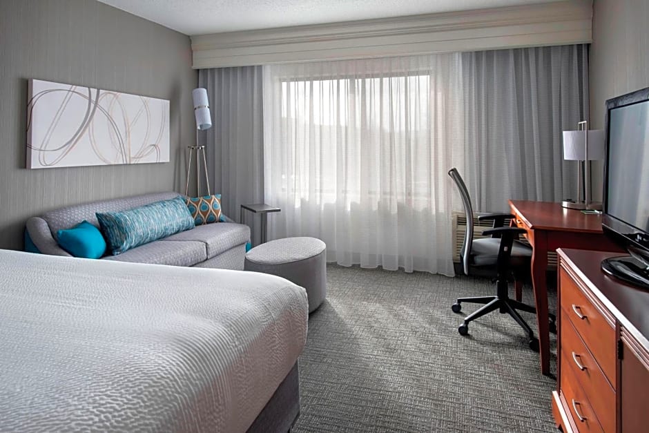 Courtyard by Marriott Lebanon