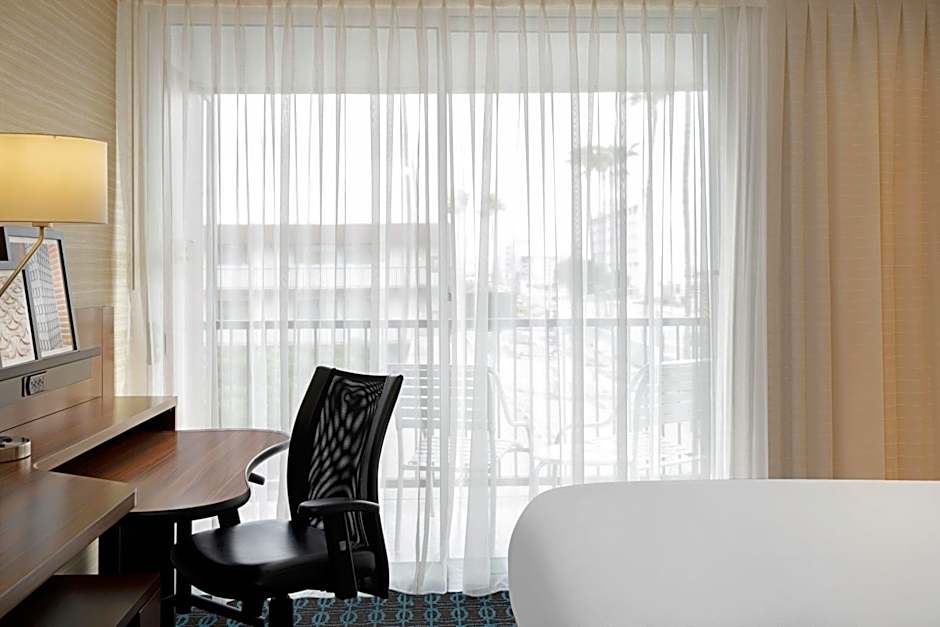 Fairfield Inn & Suites by Marriott Los Angeles LAX/El Segundo