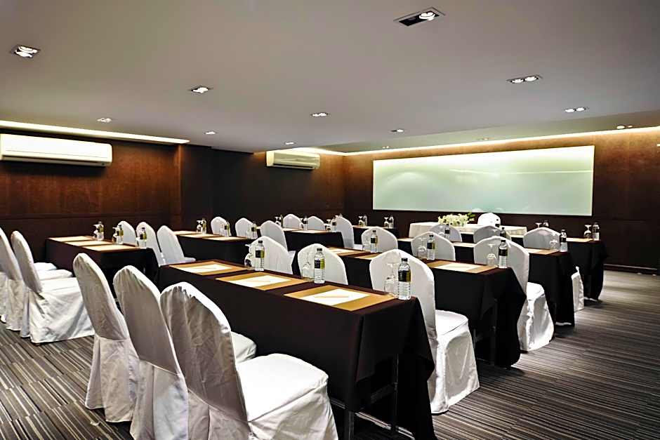 S15 Sukhumvit Hotel
