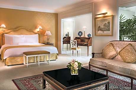 Royal Suite King With Club Lounge Access