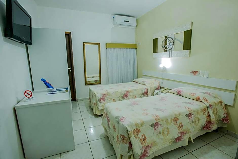 Foz Presidente Economic Hotel