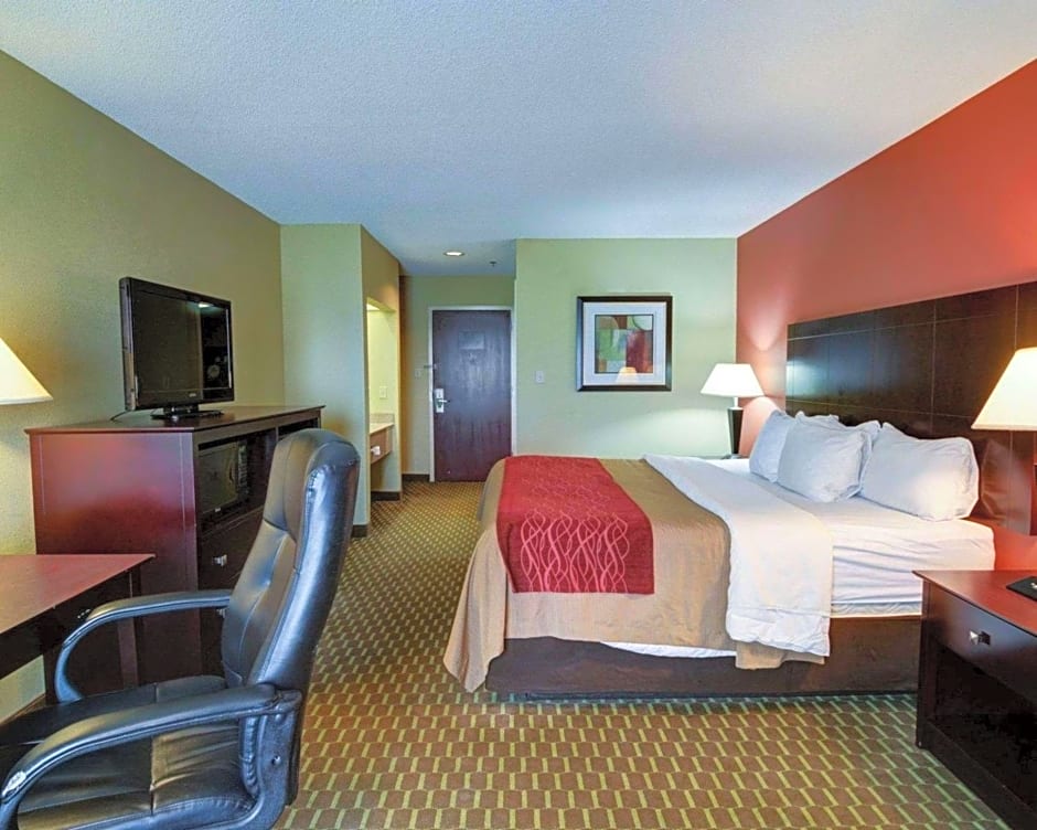 Quality Inn & Suites Pine Bluff