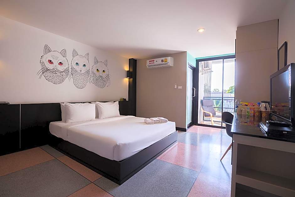Pentahug Hotel