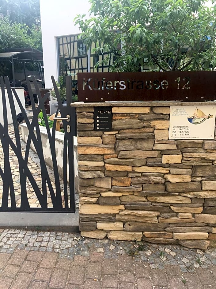 Schmuckkästle am Hafen