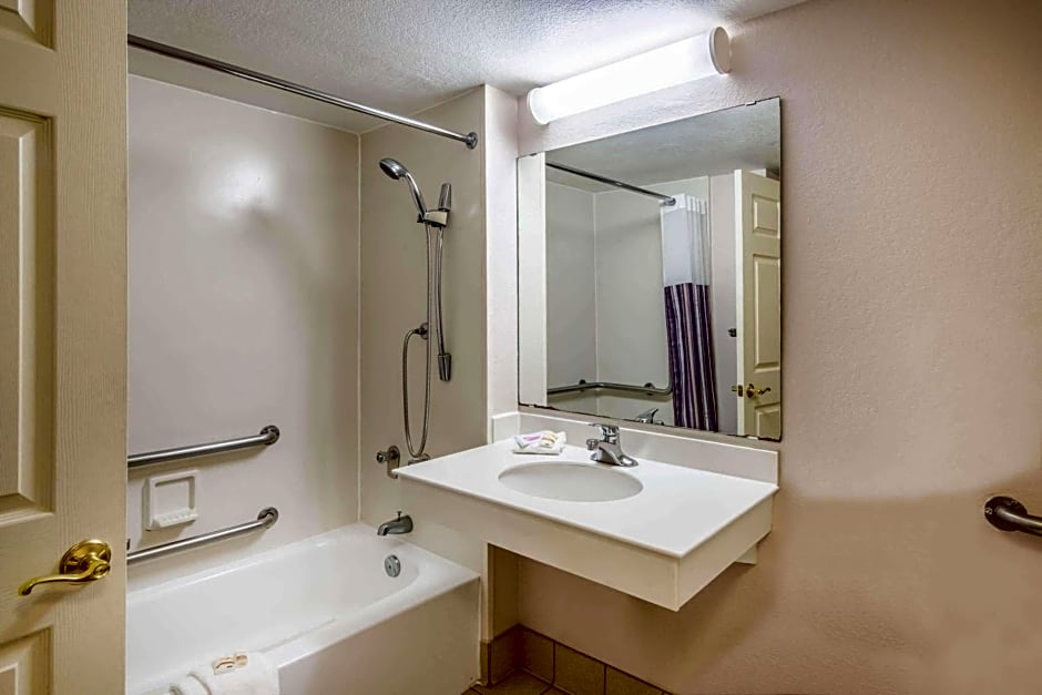 La Quinta Inn by Wyndham Colorado Springs Garden of the Gods