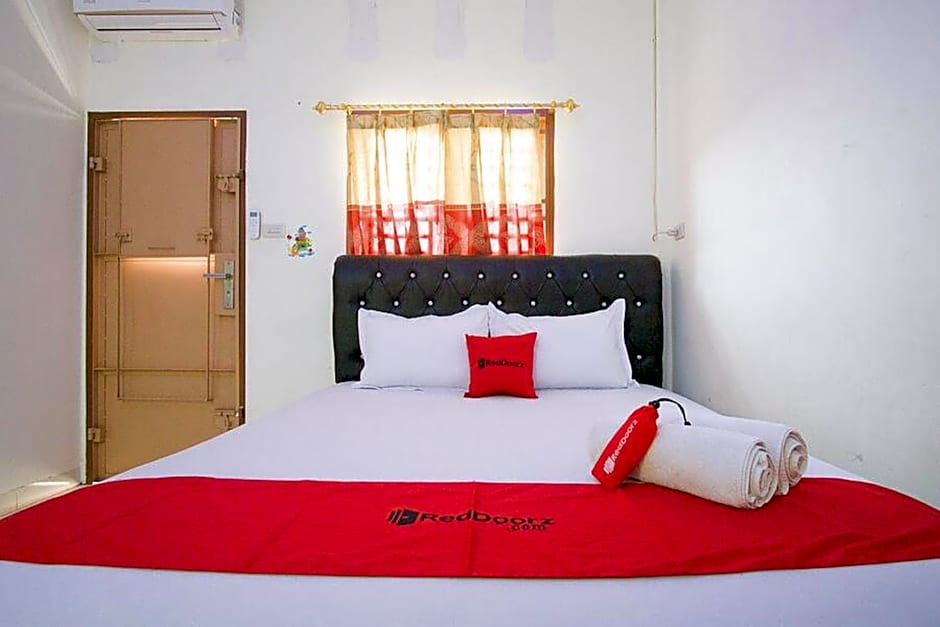 RedDoorz @ Pematangsiantar 2