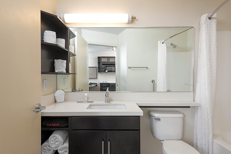 Candlewood Suites Sterling By IHG