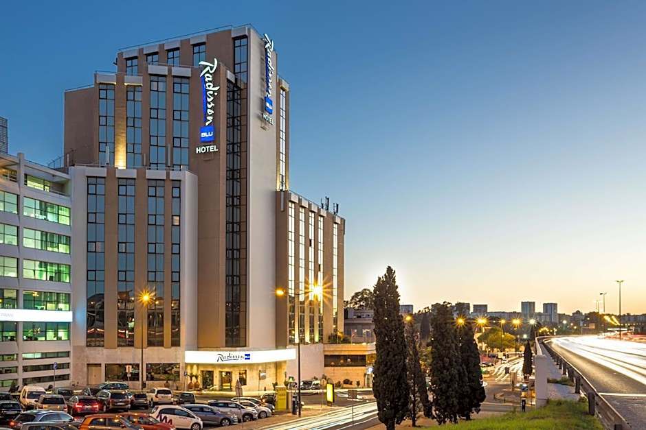 Photo 1 of 50 of Radisson Blu Hotel Lisbon