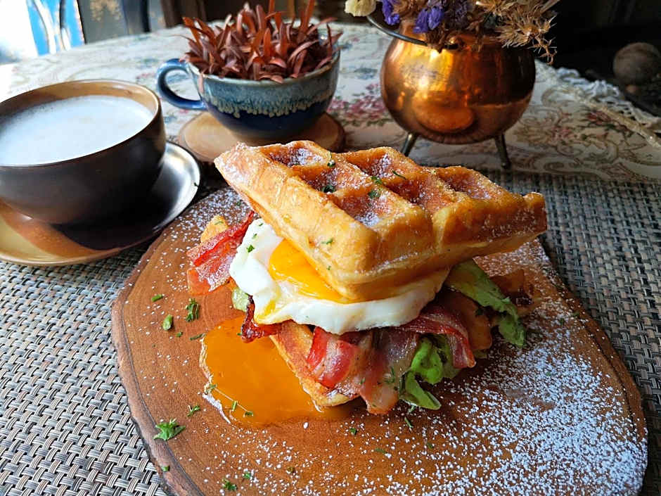 Old Capital Bike Inn - SHA Certified