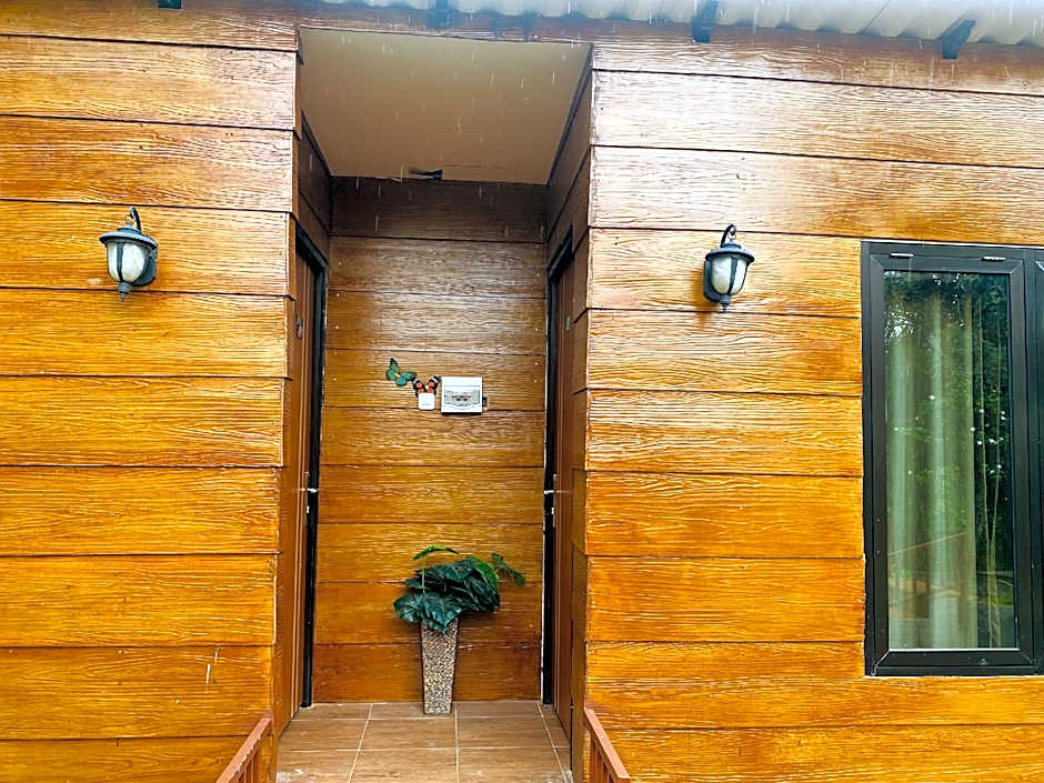 RedDoorz Syariah Near Wisata Durensewu Pandaan