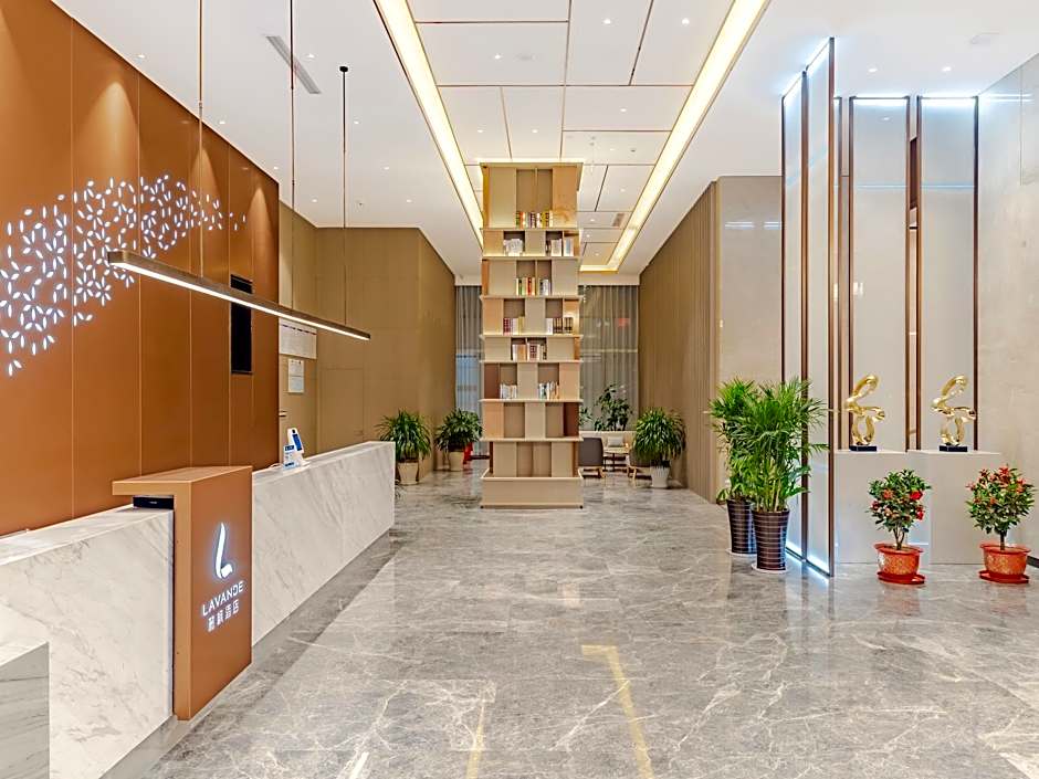 Lavande Hotel Yancheng Funing Hongkong Road
