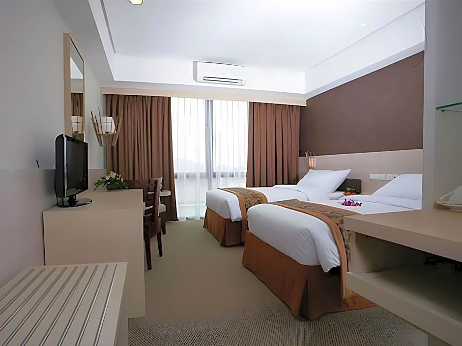 Horison Ultima Ratu Serang