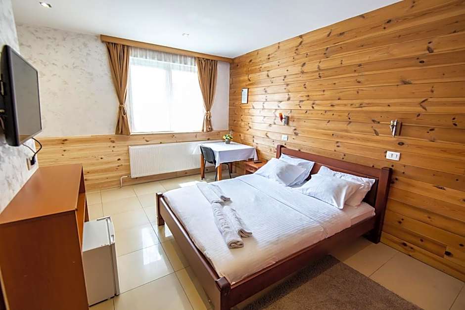 Photo 1 of 8 of Triple Room