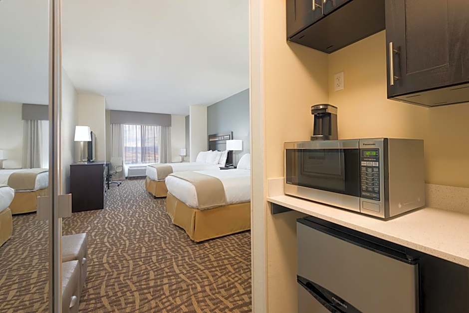 Holiday Inn Express & Suites Denver South - Castle Rock By IHG