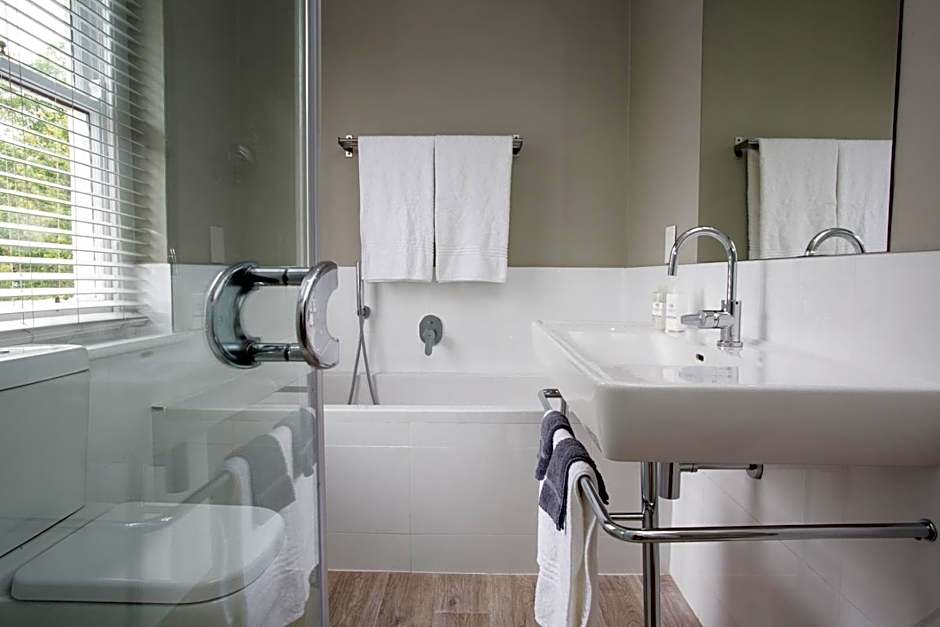 Summerwood Guest House