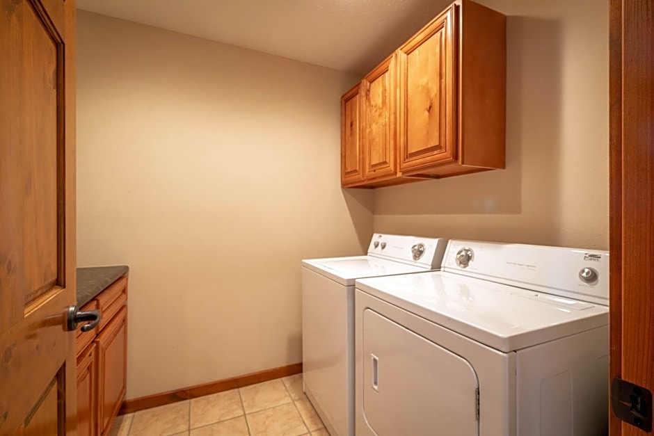 The Lodges at Table Rock by Capital Vacations