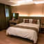 Katherine Plaza Hotel