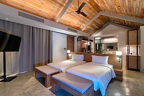 Three-Bedroom Oceanview Pool Villa with Schedule Boat Transfer