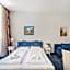 Self-Check-In Hotel Adlon
