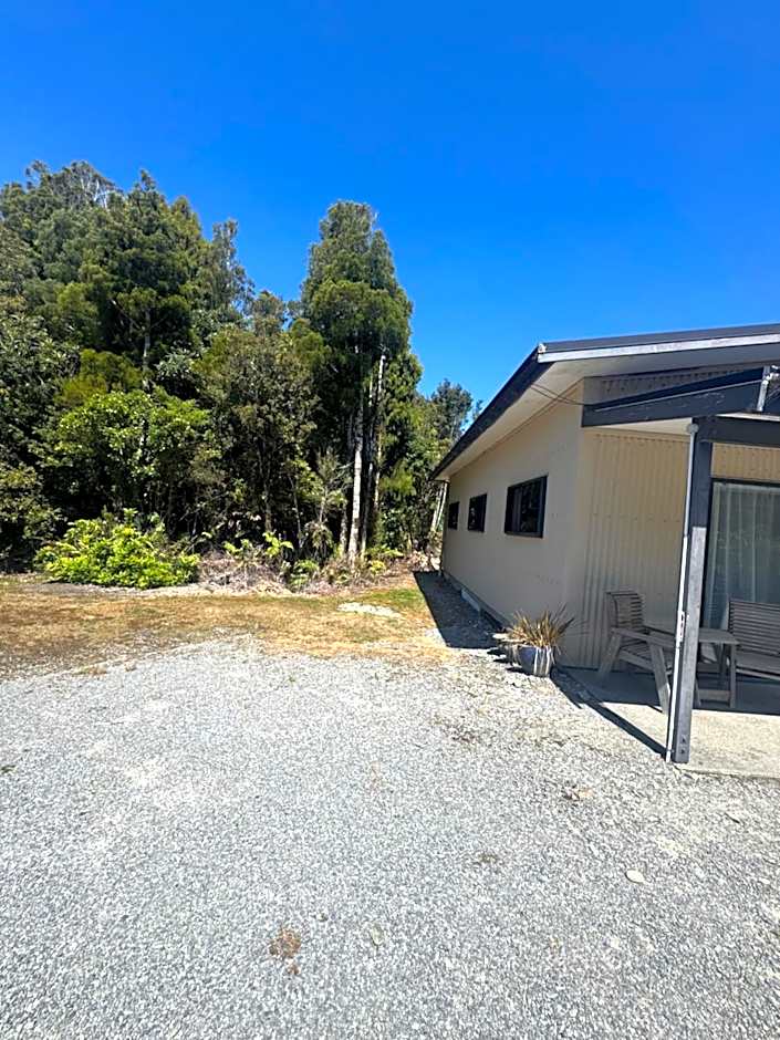 Bay Road Motels