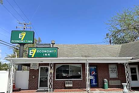 Economy 7 Inn Near Hampton University VA