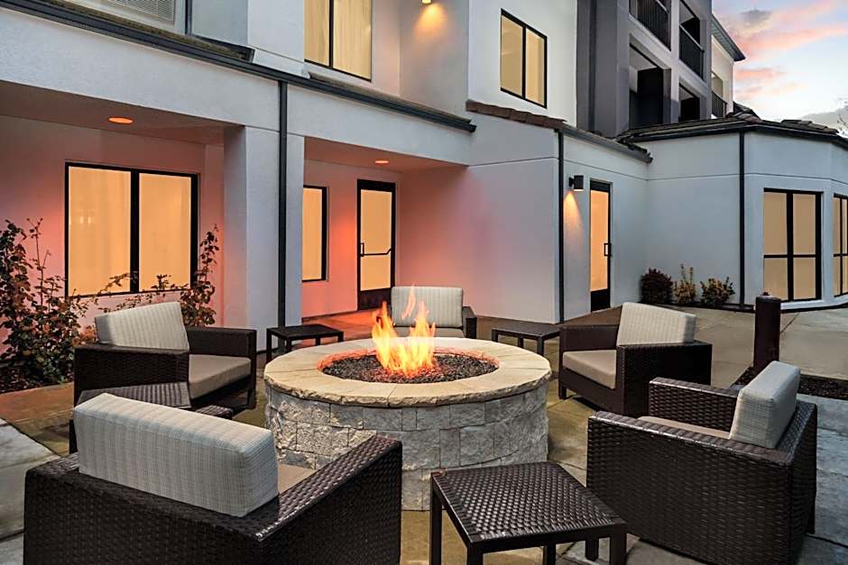 Courtyard by Marriott Roseville