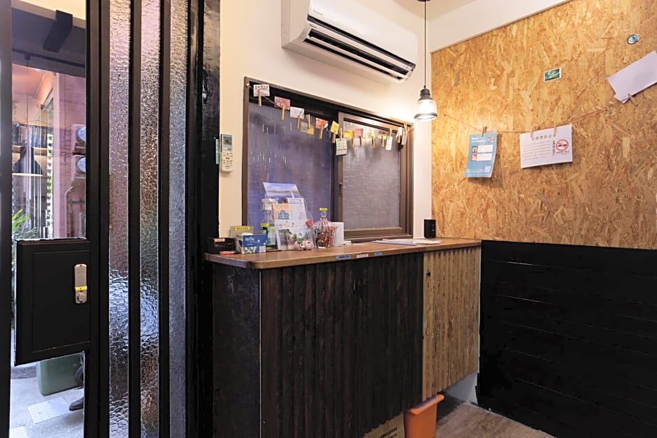 赤樓古巷民宿 6-12人可包棟