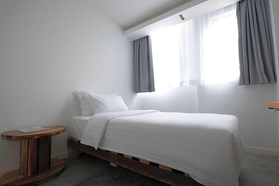 White Loft Hotel