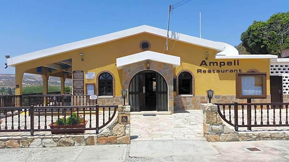 Pelekanos Apartments