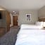 Holiday Inn Express & Suites Muskegon - Grand Haven By IHG
