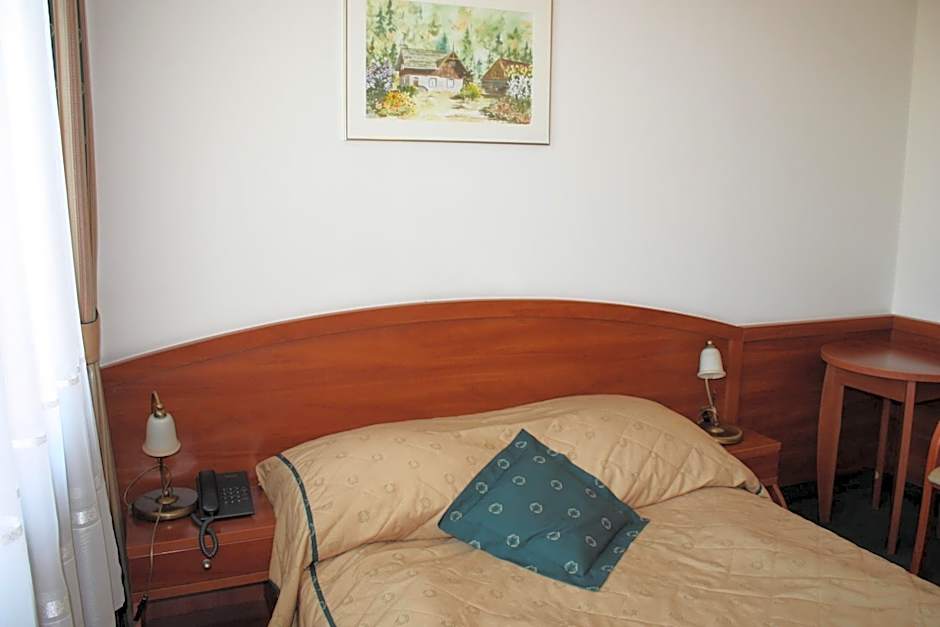 Foto 1 di 5 di Single Room