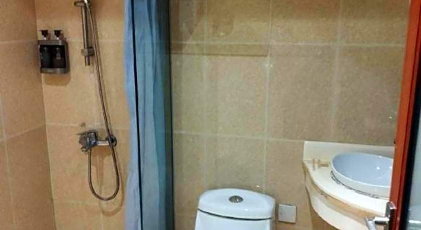 Holiday Hotel