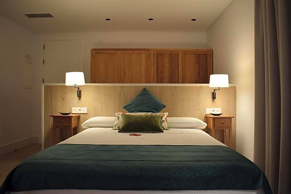 Apartamentos Turísticos La Plaza