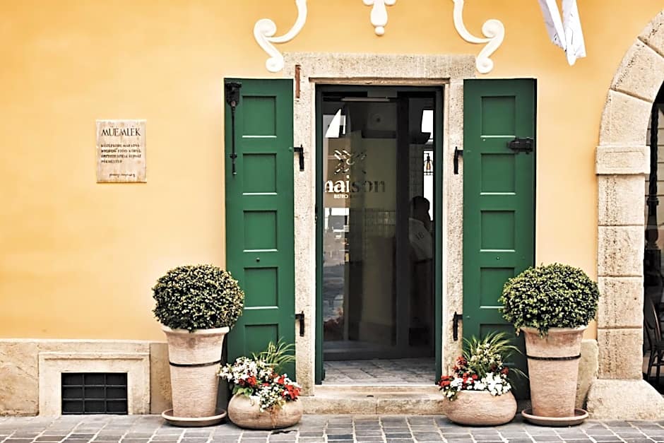 Maison Bistro & Hotel