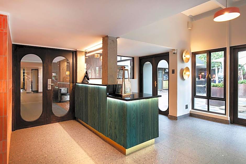 Hotel 224 & Apartments