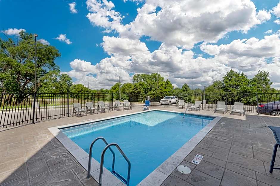 Best Western Plus McPherson