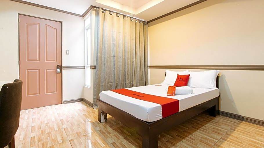 RedDoorz Plus @ Robinson's Circle (Quarantine Hotel)