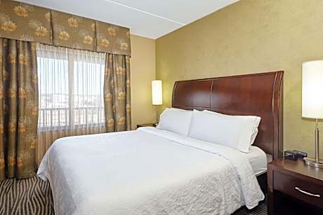 Junior King Suite with Seating Area