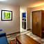 Holiday Inn Express & Suites N Waco Area - West By IHG