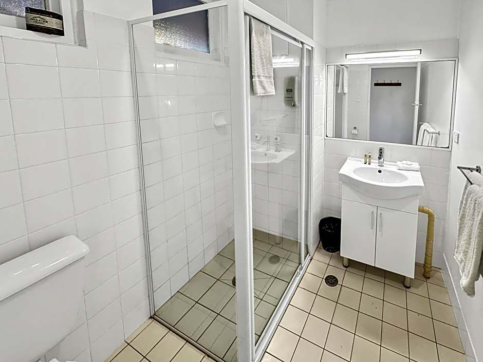 Golden Sands Motor Inn